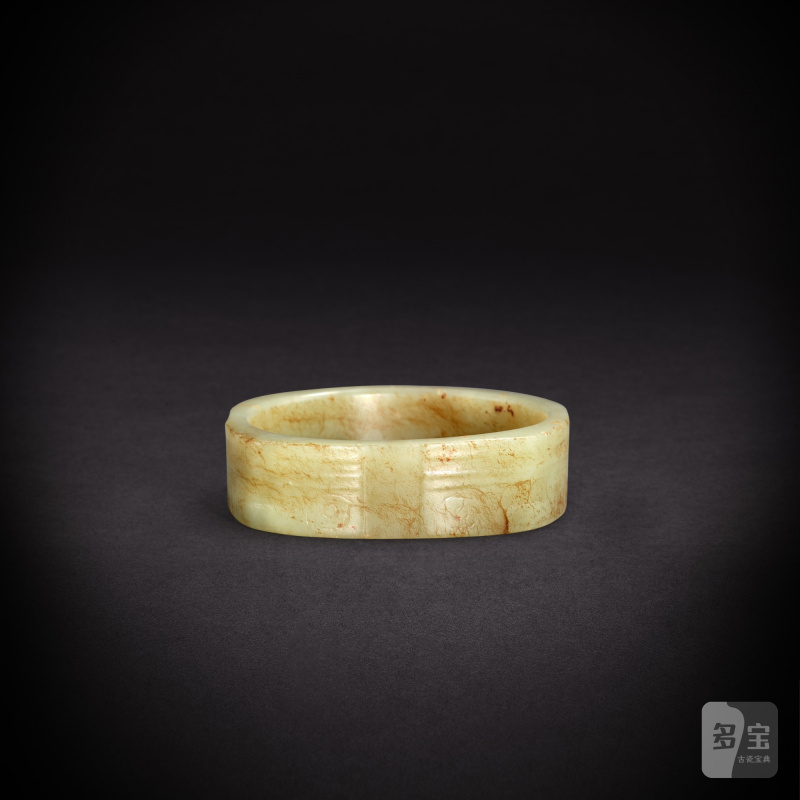 A yellowish-celadon jade 'mask' cong, Neolithic period, Liangzhu culture | 新石器時代 良渚文化 青黃玉獸面紋琮 - 图2